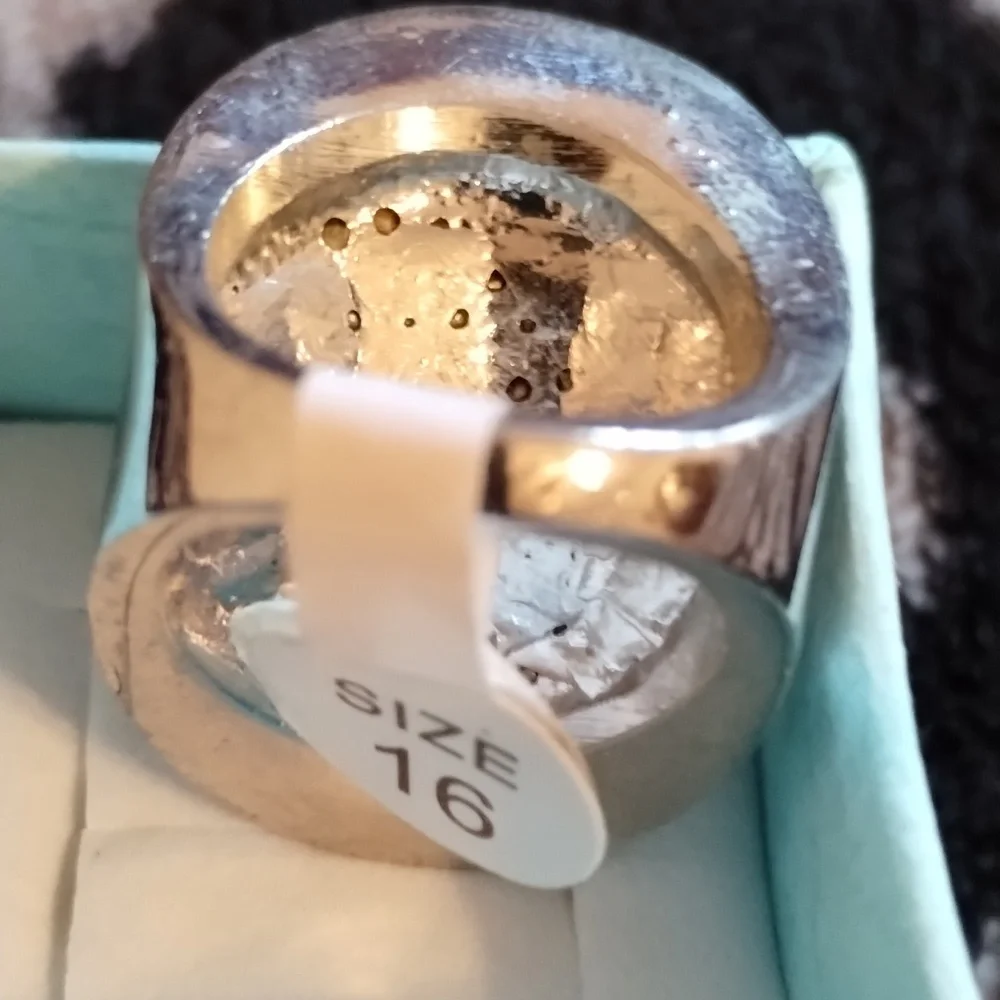 Ring - Picture 4 of 4